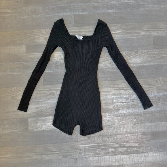 Princess Polly Jaden Black Ribbed Long Sleeve Romper F29 - Picture 4 of 8